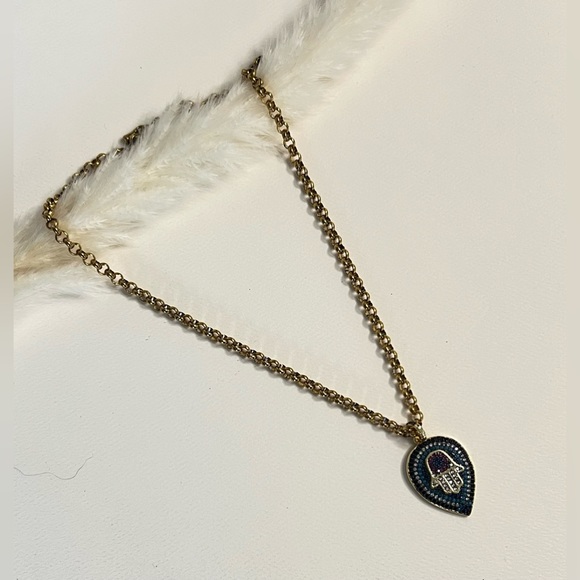 Elegant Evil Eye Necklace - Zircon Old Money Aesthetic Necklace - Hamsa Necklace - Picture 5 of 8